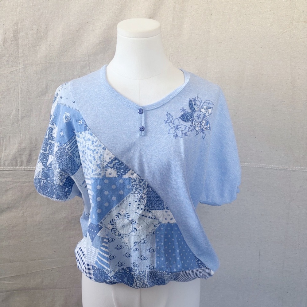 Vintage patchwork print blue shirt size medium